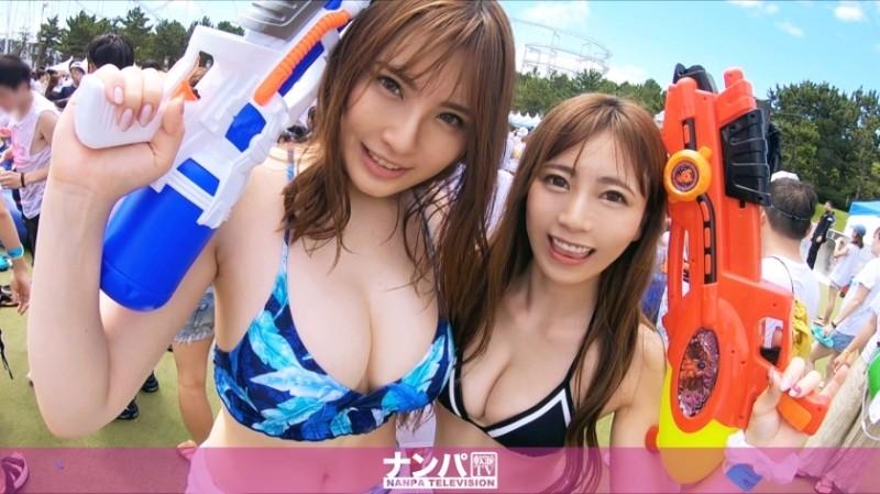 200GANA-2142 – Fa ● Fa ● Splash Nampa!  – Swimsuit beauties duo I found at a festival held at a certain theme park!  – The excitement of the venue was maxed out, so I was able to take it home easily!  – While one of them is standing in the toilet, the oth