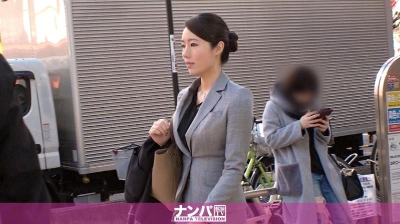 200GANA-2264 – Seriously flirty, first shot.  – 1463 Picking up a beautiful woman in a suit during route sales!  – I thought that she was a person from a different world than us, overflowing with elegance and intelligence… Her body was tampered with and